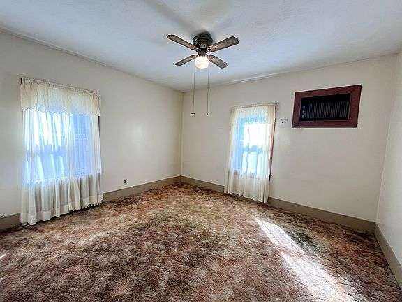 2nd image of 16 Carter St #2