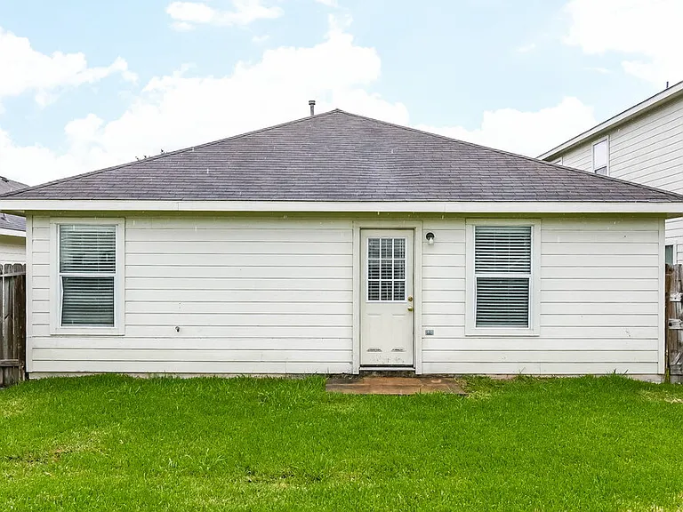 13118 Kingston Point Ln — Photo 15