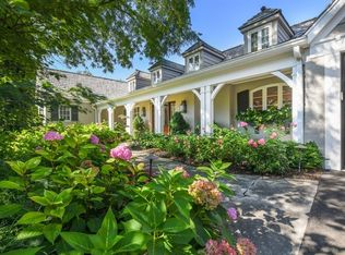 422 Sunset Ridge Rd, Northfield, IL 60093