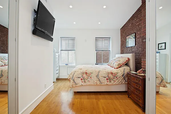 Rented by Douglas Elliman | media 5