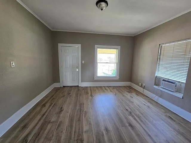 2514 Buchanan St — Photo 11