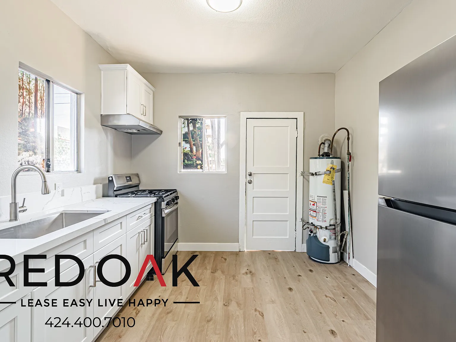 Inviting 1-Bed with Soaking Tub, Stainless Steel Appliances, Walk-In Closet and Parking Available... — Photo 4