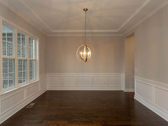 The Crestwood D Dining Room