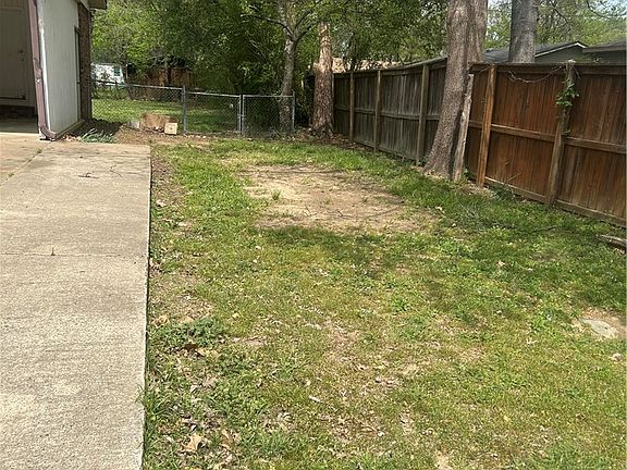 2nd image of 405 E M St