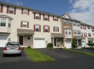 158 Country Ridge Dr, Red Lion, PA 17356