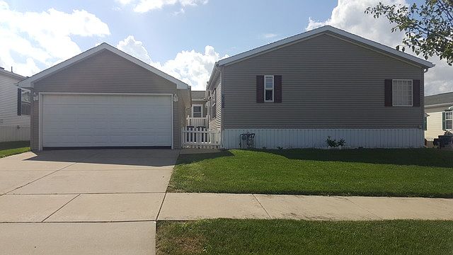 2nd image of 228 Poppy Ln