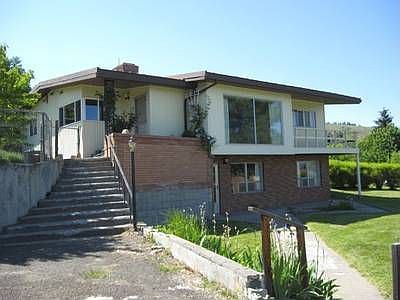 2nd image of 403 C Ave