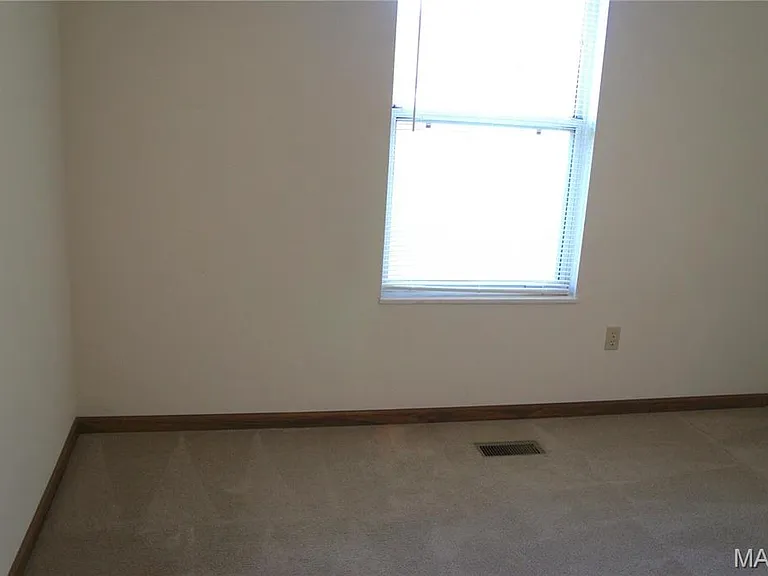 1631 Thunderbird Ln — Photo 24