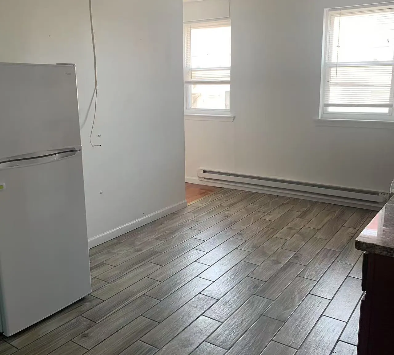 1 bed, 800 sqft, $1,100 — Photo 3