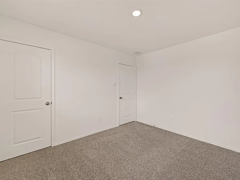6107 Ginevra Summers Dr — Photo 36