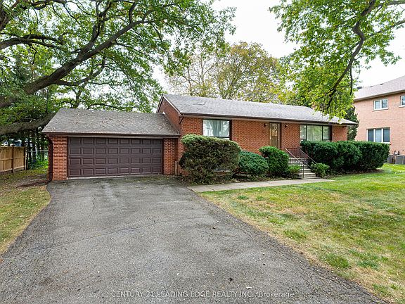 3rd image of 93 Lee Ave