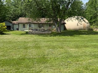 2010 Kerlikowske Rd, Benton Harbor, MI 49022