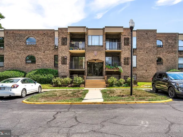 1 Silverwood Cir APT 8, Annapolis, MD 21403