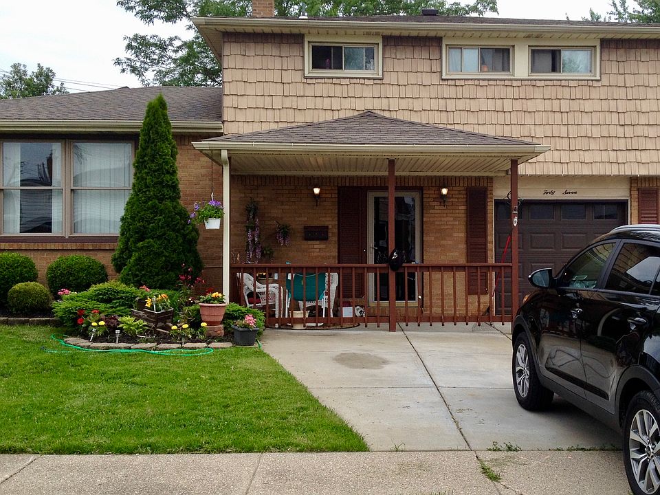 1st image of 47 Christian Dr