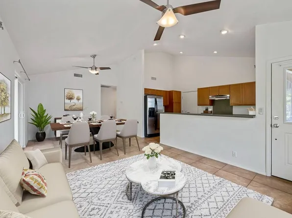 75-687 S Mea Lanakila Pl, Kailua Kona, HI 96740