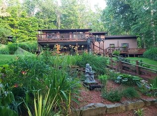 142 Flat Top Lake Rd, Ghent, WV 25843
