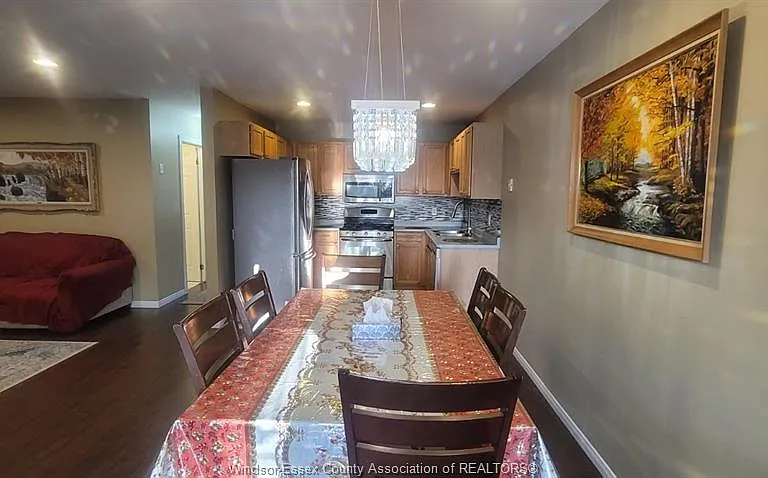 2680 Teedie Cres — Photo 6