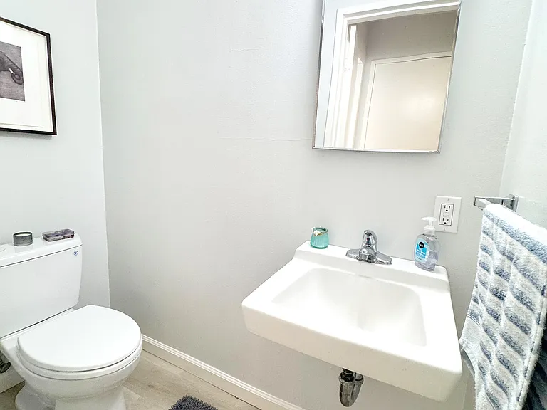 641 Foothill Dr — Photo 8