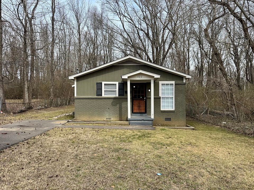 1st image of 822 Eyers Rd