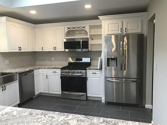 4th image of 91 Belmont Dr