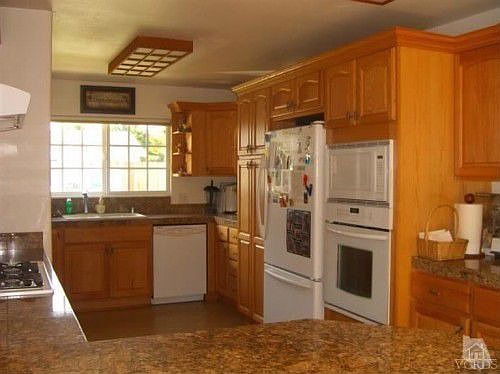 3rd image of 9658 Las Cruces St
