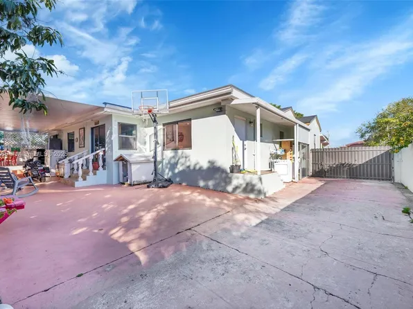 462 E 39th St, Hialeah, FL 33013