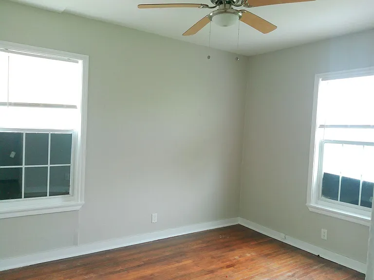 2837 Sarita St — Photo 7