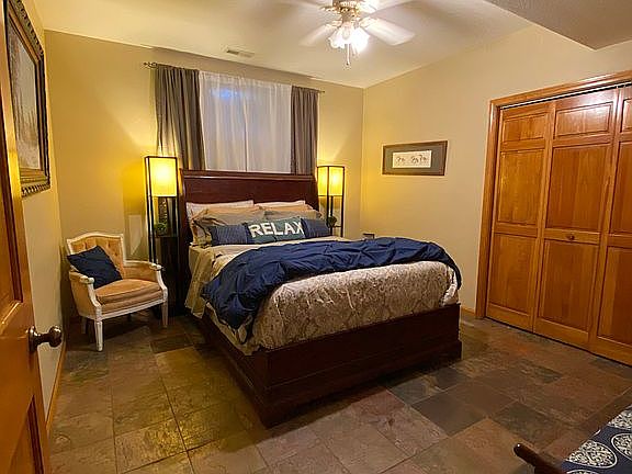 Downstairs guest room #1