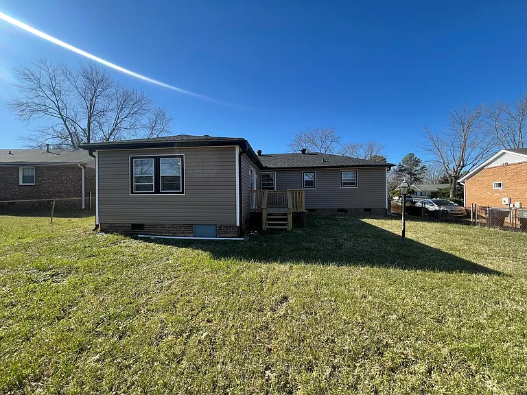 1514 Glenridge Rd — Photo 10