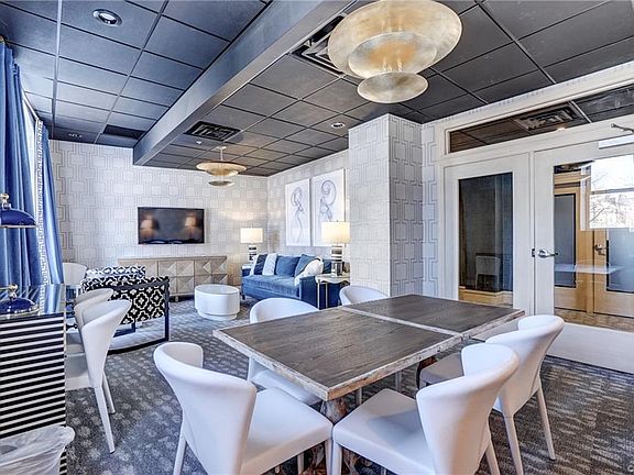 5th image of 413 Stuart Cir #U2-a