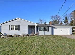 612 Oakridge Dr, Boardman, OH