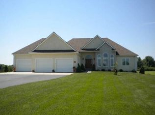 5207 SW Greenridge Rd, Topeka, KS 66610