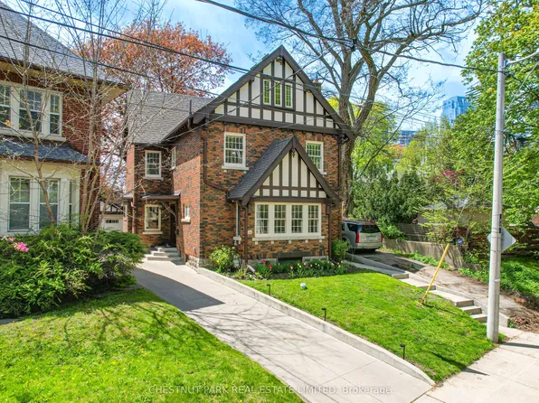 14 Servington Cres, Toronto, ON M4S 2J3