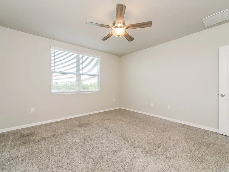 1142 Oak Valley Dr — Photo 9