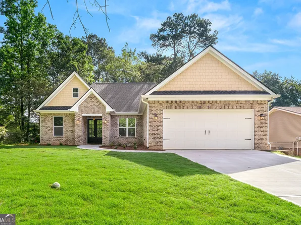 8544 Plumtree Dr, Riverdale, GA 30274