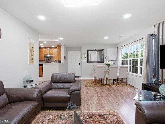5th image of 18516 Boysenberry Dr APT 204
