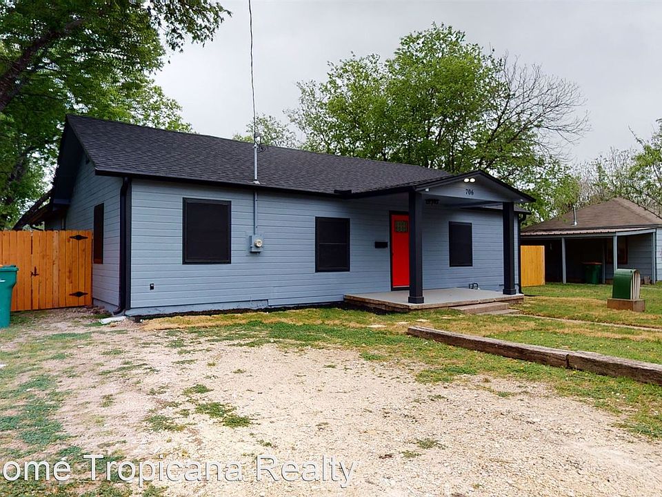 1st image of 706 E 8th Ave