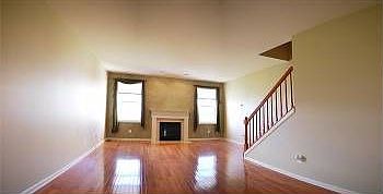4th image of 320 Wilshire Dr