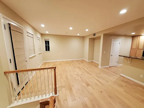 51 Bassett St Photo 1