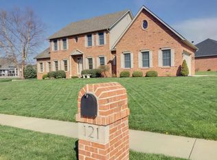 121 Country Rdg, Columbia, IL 62236