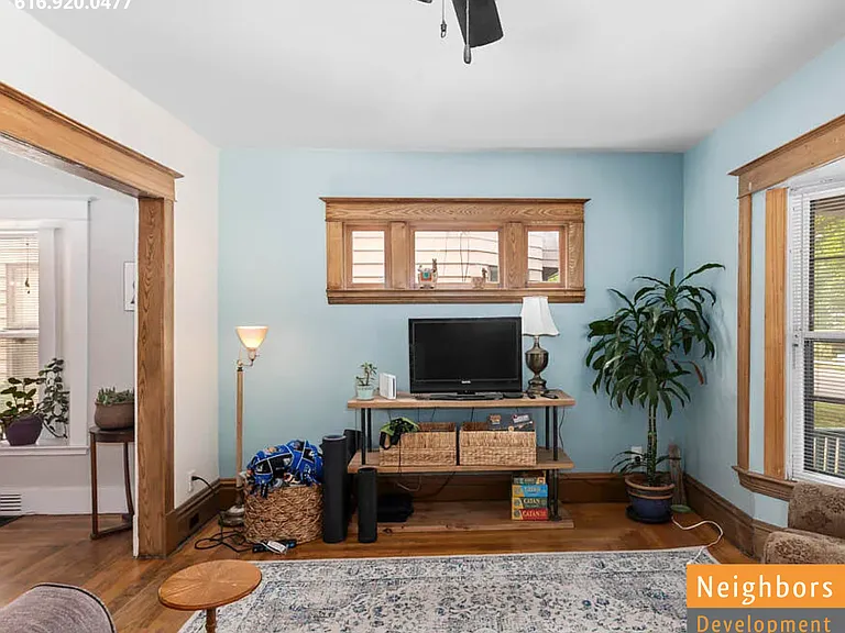 260 Eastern Ave SE #1 — Photo 8