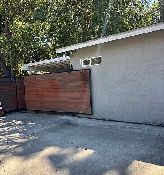 688 Mildred Ave — Photo 10