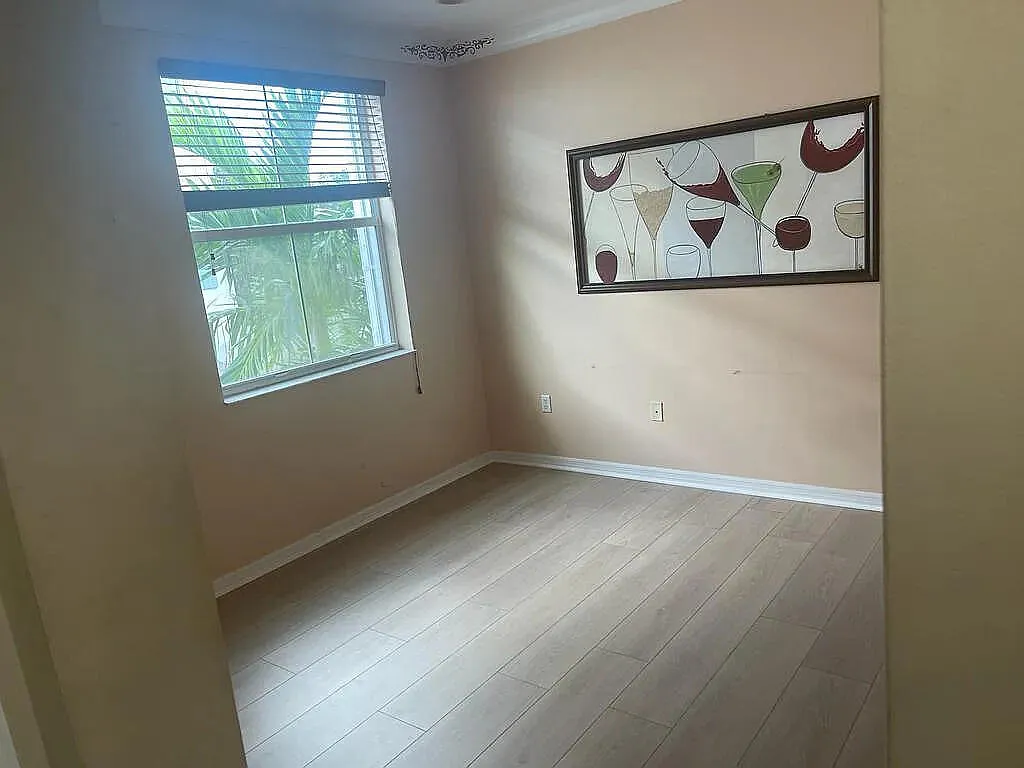 3 bed, 3.5 bath, 1880 sqft, $3,000 — Photo 3