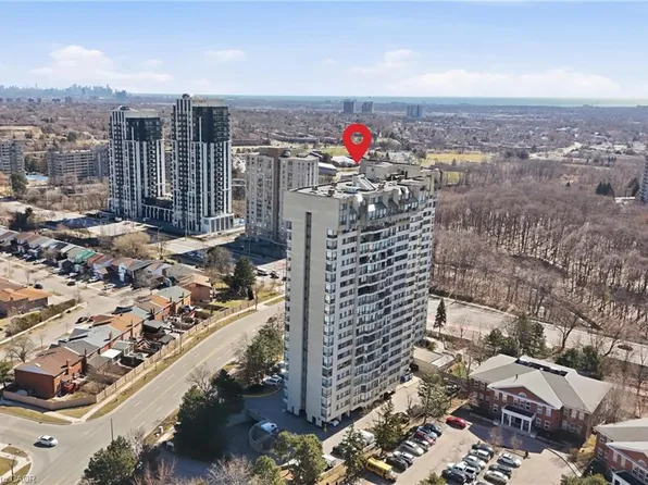 200 Robert Speck Pkwy #808, Mississauga, ON L4Z 1S3