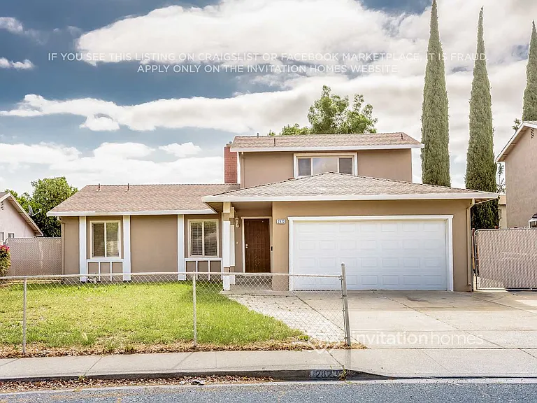 2823 Seville Cir — Photo 3