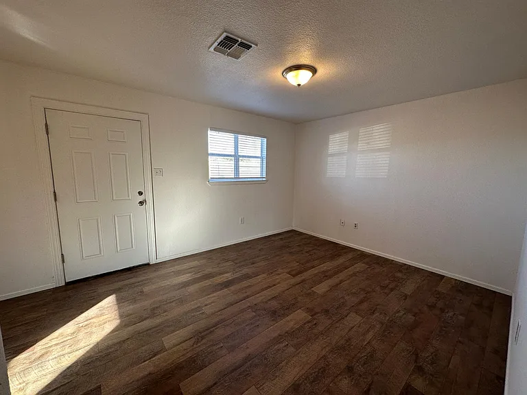 4345 Ridgedale Ave — Photo 3