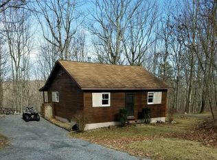 47 Patten Ln, Renovo, PA 17764