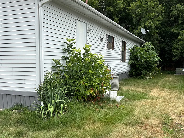 351 N Squirrel Rd #211 — Photo 4
