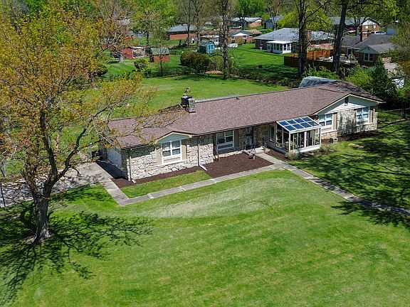 2nd image of 3416 Catalpa Ave