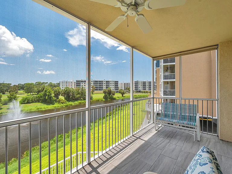960 Starkey Rd #8206 — Photo 32